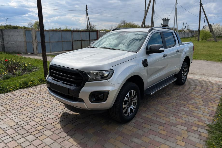 Ford Ranger 2011–2022 OEM strešni nosilci sivi (ABS plastika, montaža z lepljenjem) Fotografija 1