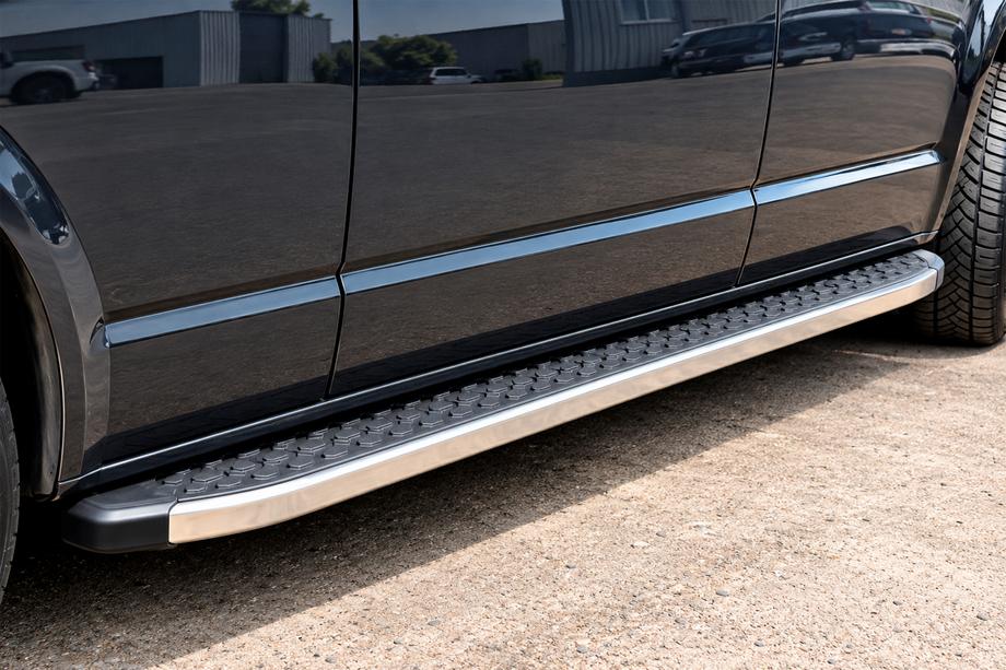 Volkswagen T5 Transporter 2003–2010 Stranske stopnice BlackLine (2 kosa, aluminij) Dolga medosna razdalja Image