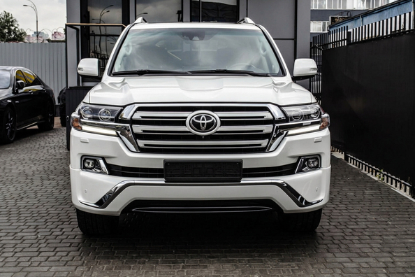 Koliko v resnici stane celovit restyling Toyota Land Cruiser 200?