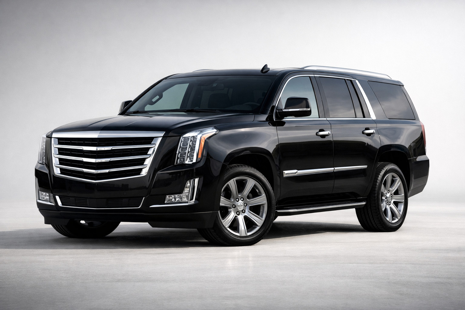Cadillac Escalade 2020–: velik premium, ki obožuje pozornost