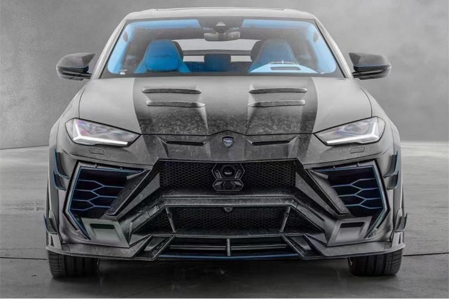 Lamborghini Urus 2018– Komplet bodykita MNSR DRY Carbon z izpušnim sistemom (za 2018-2022) Image