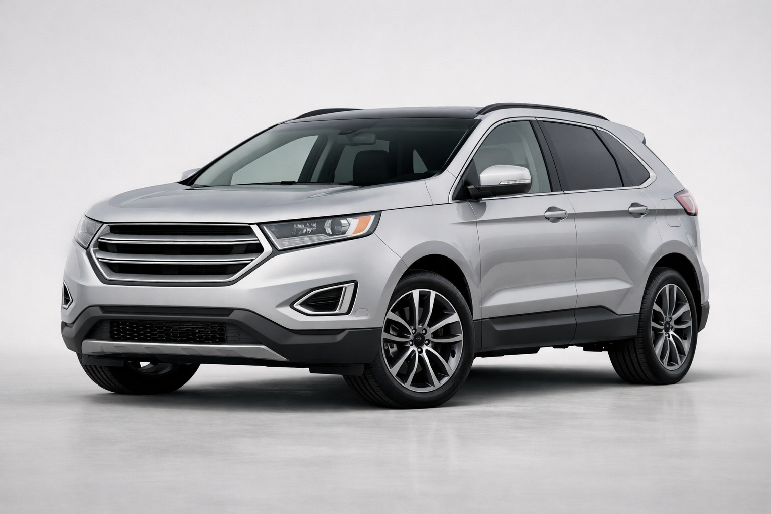 Preizkus Ford Edge (2. generacija): uravnotežen crossover za vsak dan