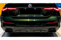 BMW serija 4 G22/23/26 2020– Difuzor zadnjega odbijača z izpušnimi nastavki (za G22/G23 M-Sport) fotografija 3