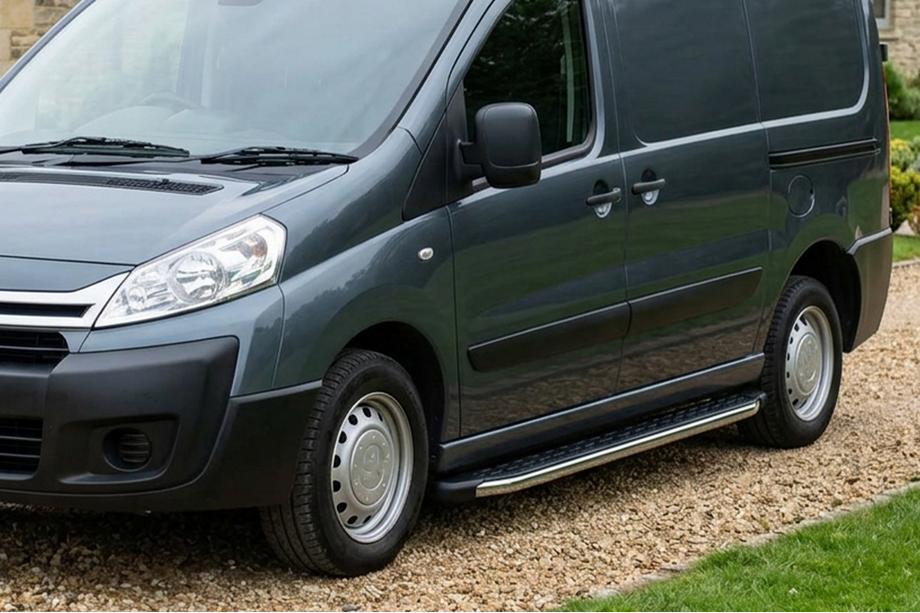 Citroen Jumpy 2007–2017 Stranske stopnice BlackLine (2 kosa, aluminij) Kratka medosna razdalja Image