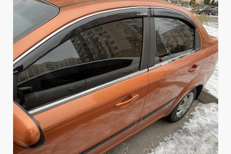 Chevrolet Aveo T250 2005–2011 Spodnje okenske letvice (4 kosi, nerjaveče jeklo) Limuzina Image