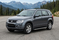Suzuki Grand Vitara 2005–2017 Stranske stopnice BlackLine (2 kosa, aluminij) fotografija 1