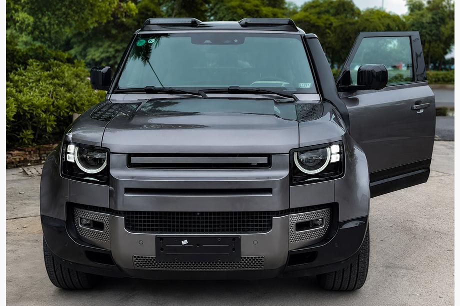 Land Rover Defender 2019– Senčnik vetrobranskega stekla z 2 LED Image