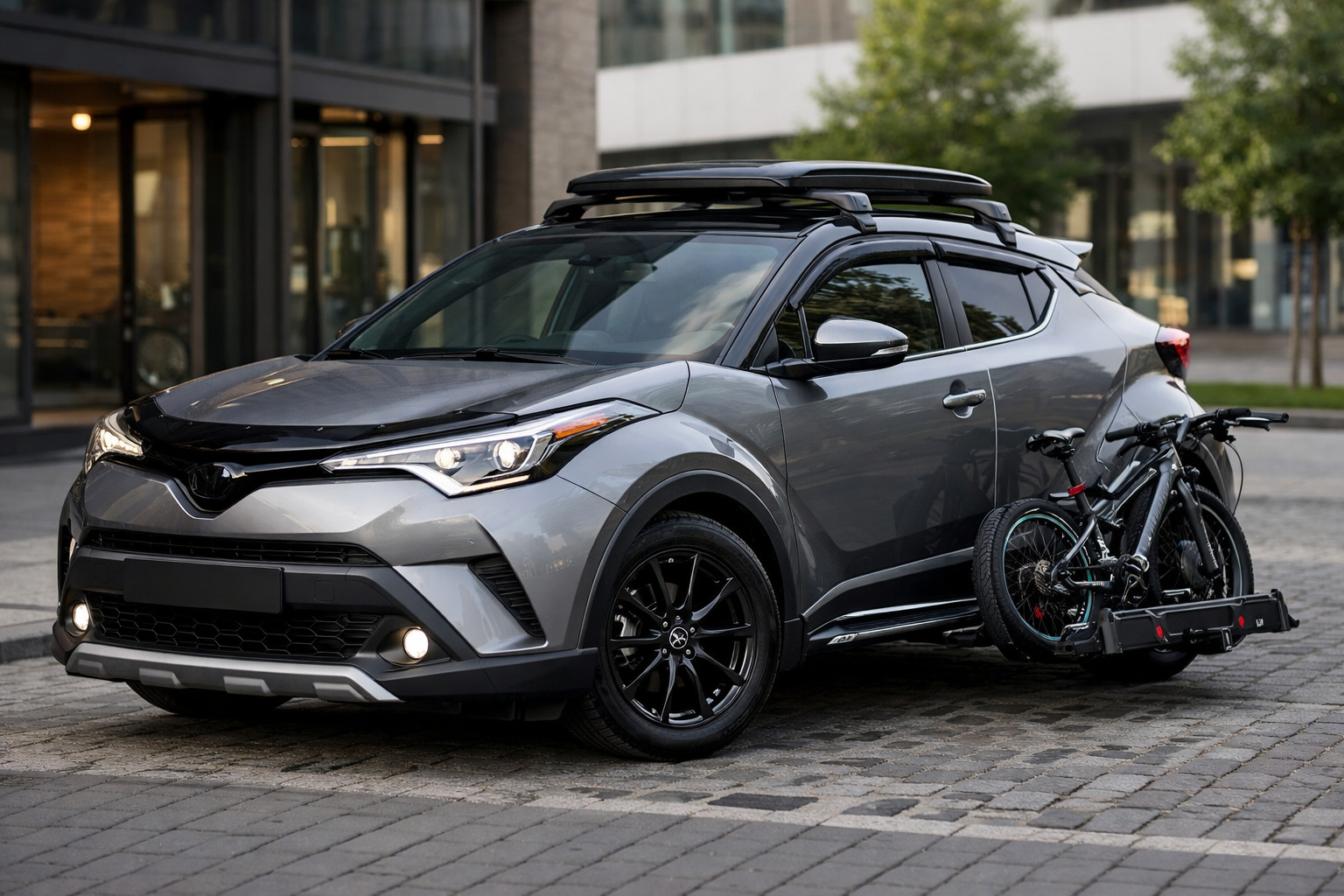 Kaj namestiti na Toyota C-HR za mesto brez kiča