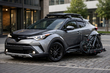 Kaj namestiti na Toyota C-HR za mesto brez kiča fotografija 1