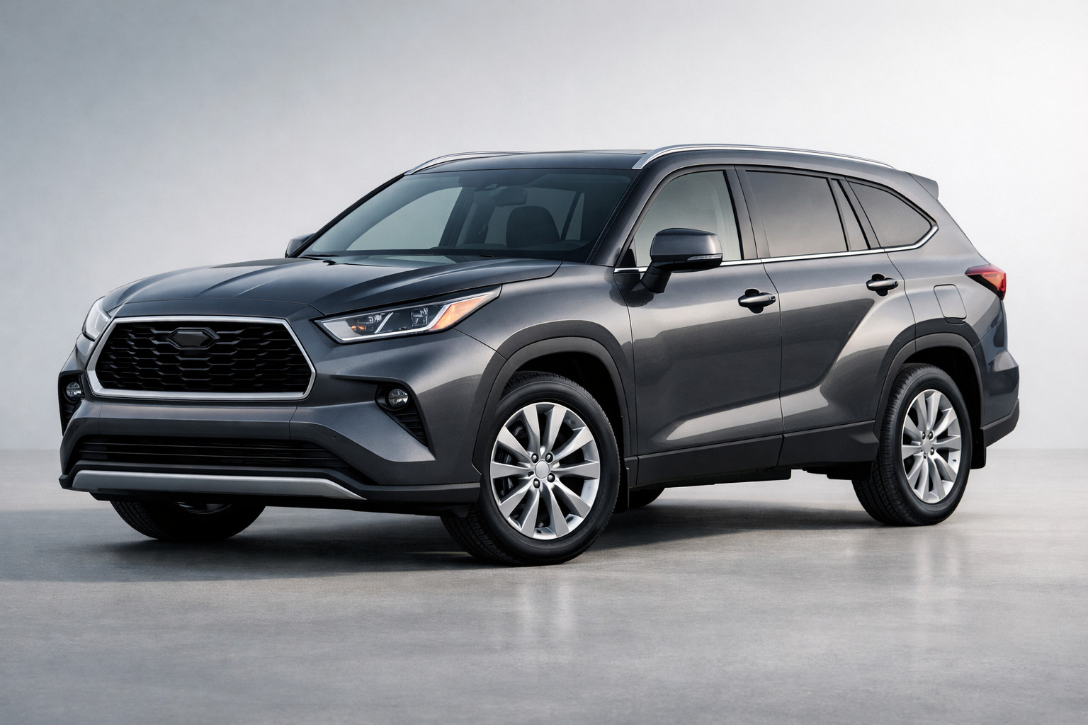 Pregled Toyota Highlander IV generacije: zanesljiv družinski križanec