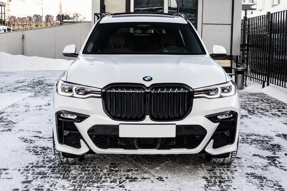 BMW X7 G07 2019– Sprednji odbijač M-Sport (2019-2023) Image
