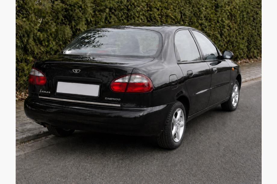 Daewoo Lanos 1998–2017 Zaščitna letev roba prtljažnika (nerjaveče jeklo) Image