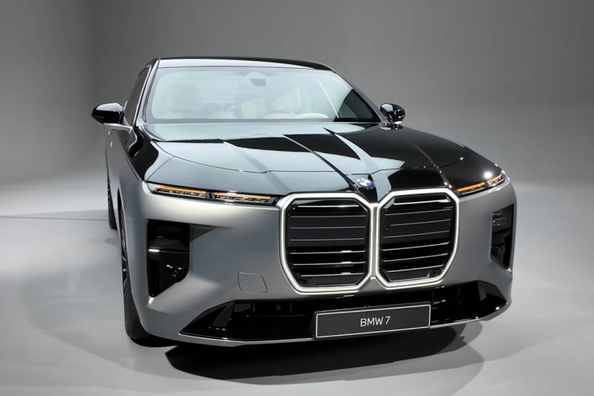 Prenovljeni BMW 7 Series 2027: nova zasnova, tehnologije in različice Fotografija 1