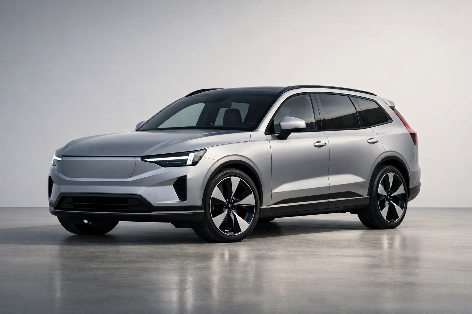 Test Volvo EX90: električni paradni konj skandinavskega inženirstva