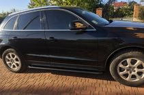 Audi Q5 2008–2017 Stranski pragovi Premium Black (2 kosa, nerjaveče jeklo) fotografija 2
