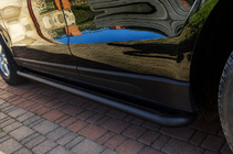 Audi Q5 2008–2017 Stranski pragovi Premium Black (2 kosa, nerjaveče jeklo) fotografija 1