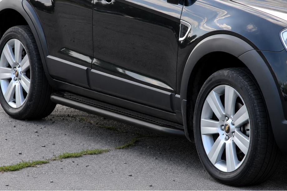 Chevrolet Captiva 2006–2019 Stranske stopnice Premium Black (2 kos, nerjaveče jeklo) Ø60 mm Fotografija 3