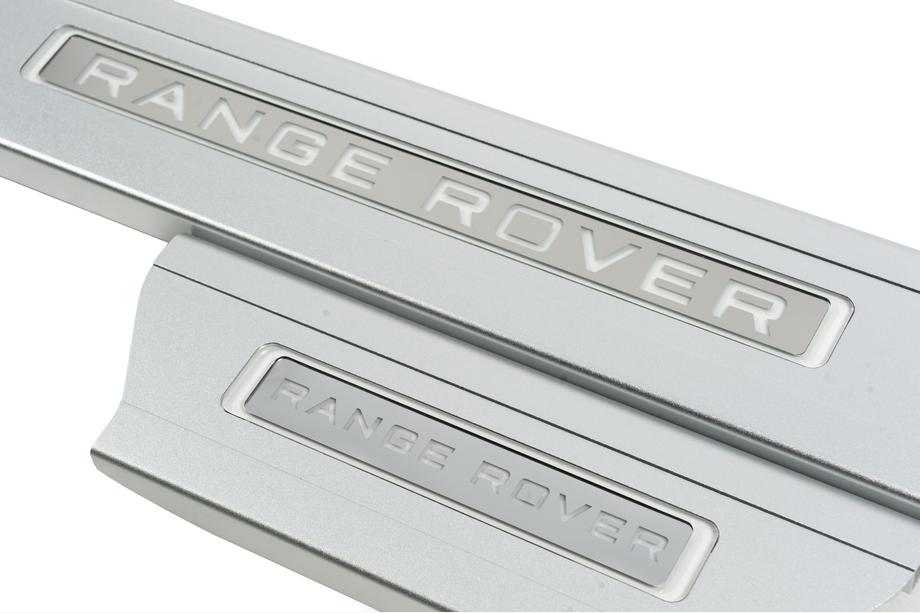 Range Rover IV L405 2013–2021 Obloge pragov vrat Range Rover (4 kosi) Image