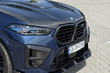 BMW X5 G05 2018 → X5M 2025: celovita prenova s karbonskim bodykitom in M-volanom fotografija 13
