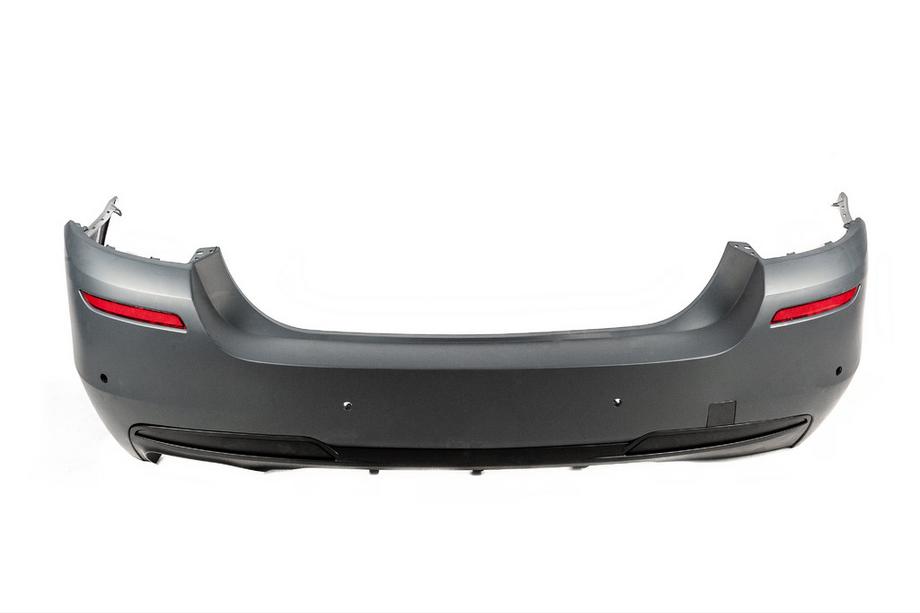 BMW serija 5 F10/F11 2010–2016 Komplet body kita (M-Performance) Dvostranski enojni izpuh Fotografija 3