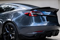 Tesla Model 3 2017– Spojler Fast (za 2017-2023) fotografija 4