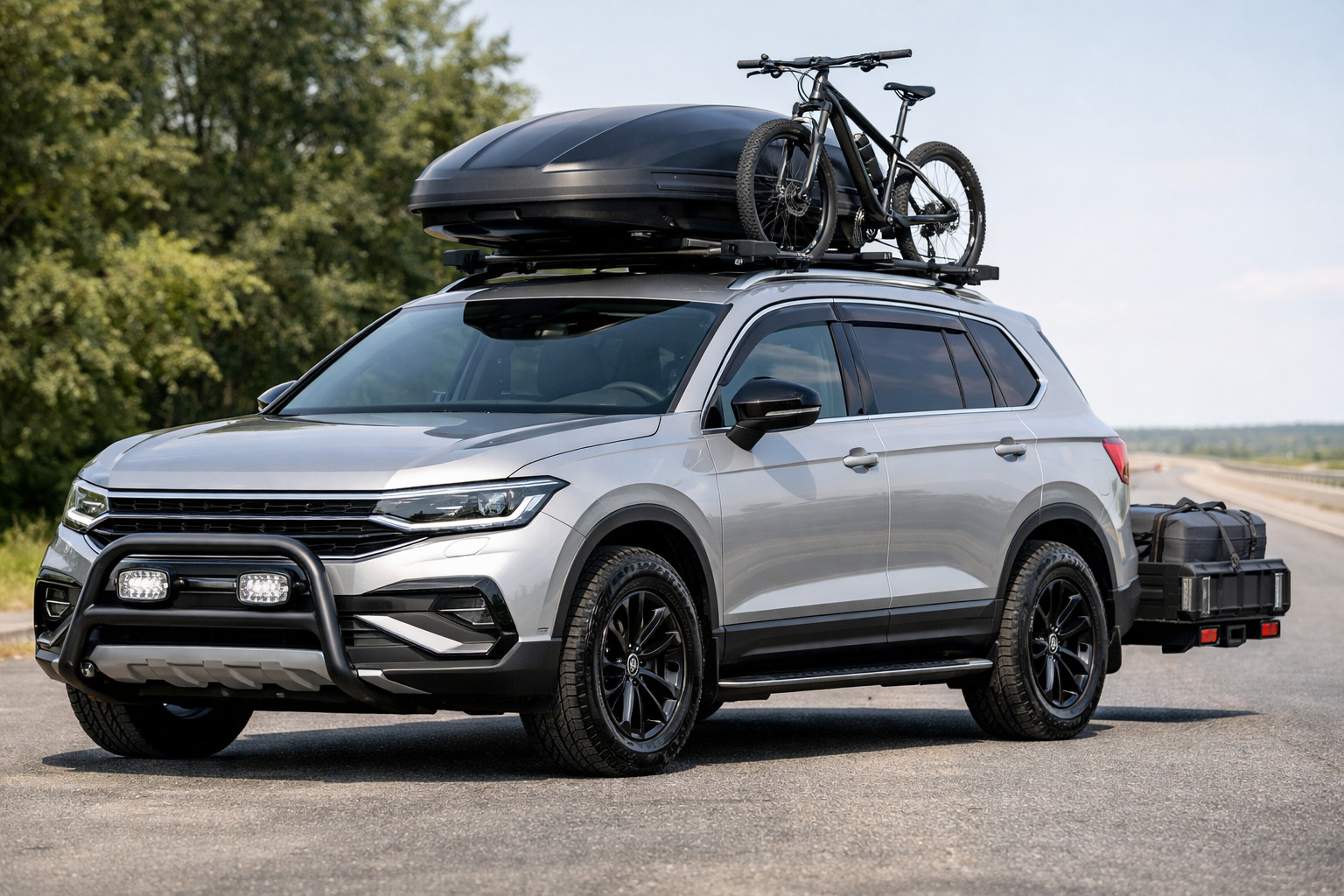 Kaj namestiti na Volkswagen Tiguan tretje generacije za mesto in avtocesto