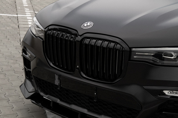 Iz serijskega BMW X7 G07 v M-Sport: opravljena dela in rezultat