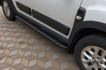Dacia Duster 2018–2024 Stranske stopnice Premium (2 kos, nerj.) Black fotografija 2
