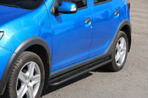 Dacia Sandero 2013–2020 Stranske stopnice KB001 (nerjavno jeklo) Black fotografija 2