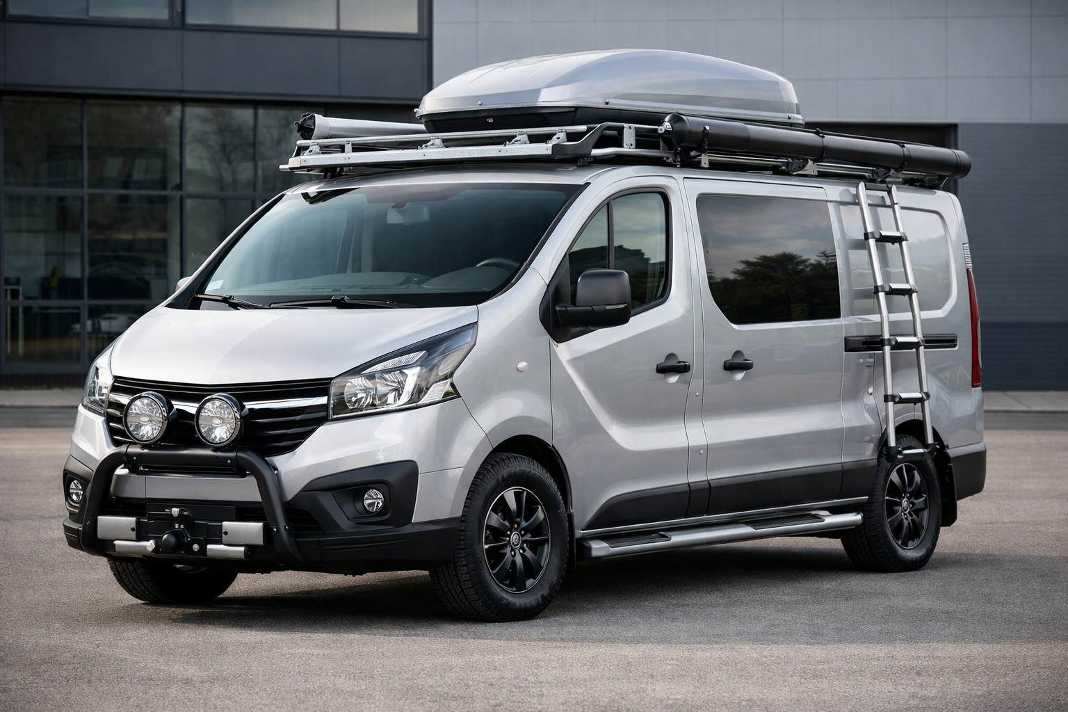 Paket predelav Opel Vivaro za medkrajevno vožnjo in dostavo