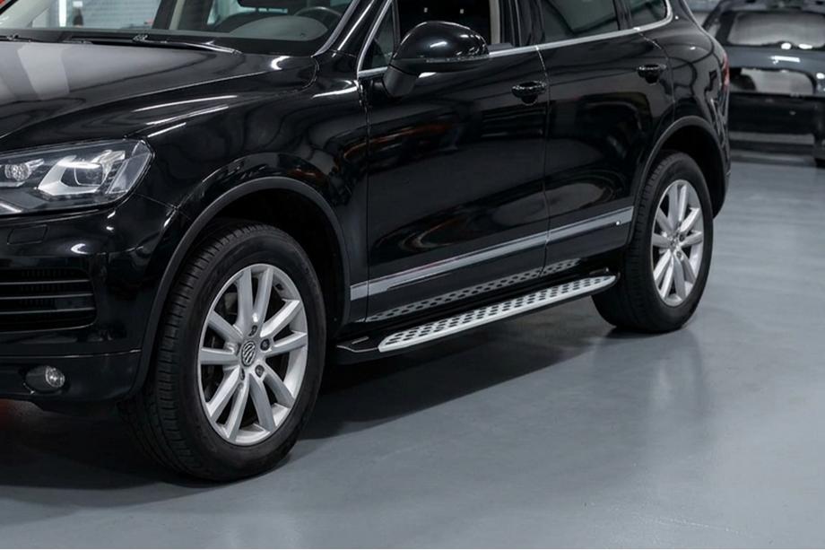 Volkswagen Touareg 2002–2010 Stranske stopnice Shining V1 (2 kos, aluminij) Image