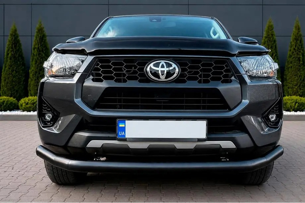 Toyota Hilux 2020: vgradnja sprednje zaščite — naše delo Fotografija 2