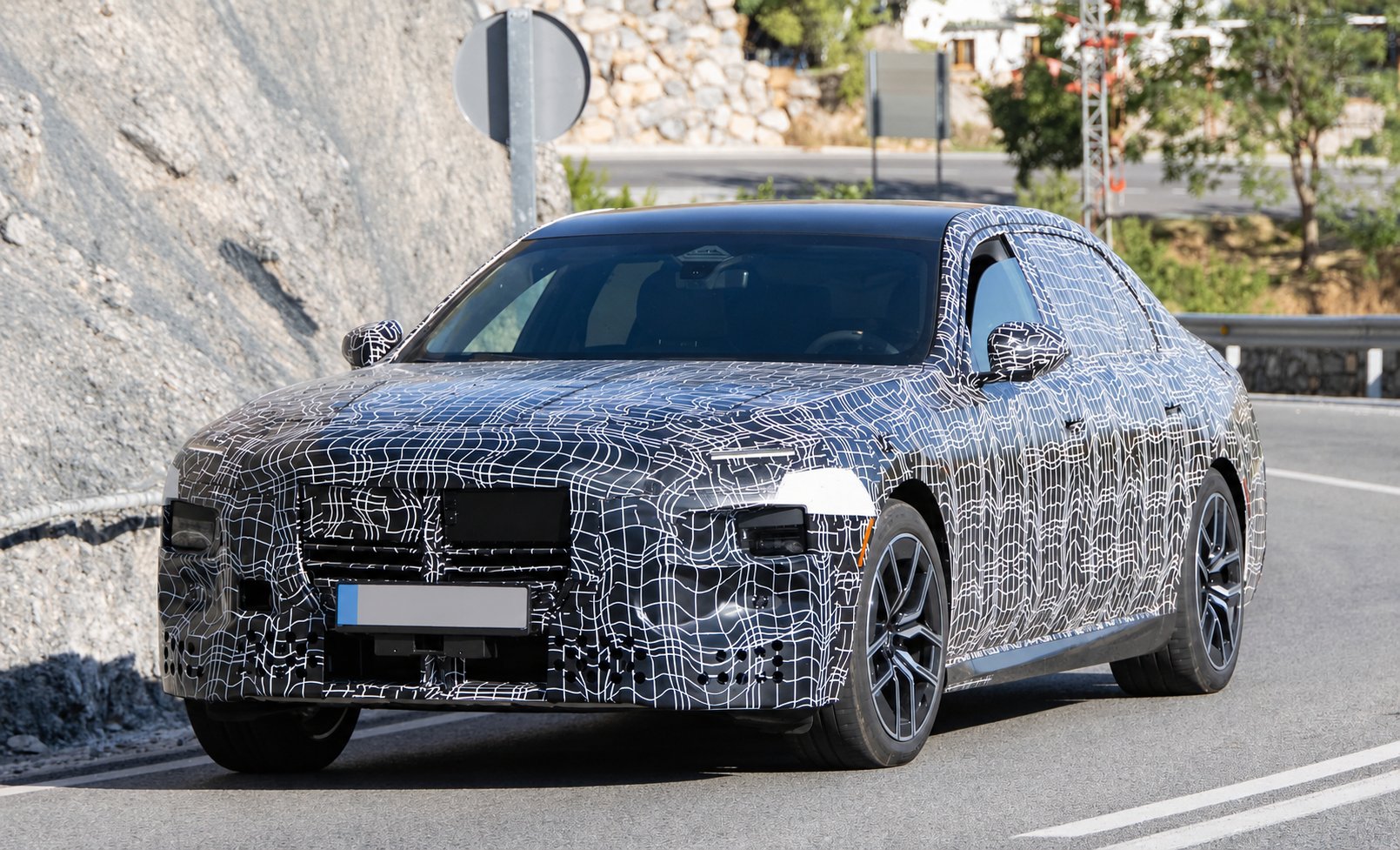 Novi BMW 7 Alpina Series 2027: prve podrobnosti o dizajnu in specifikacijah