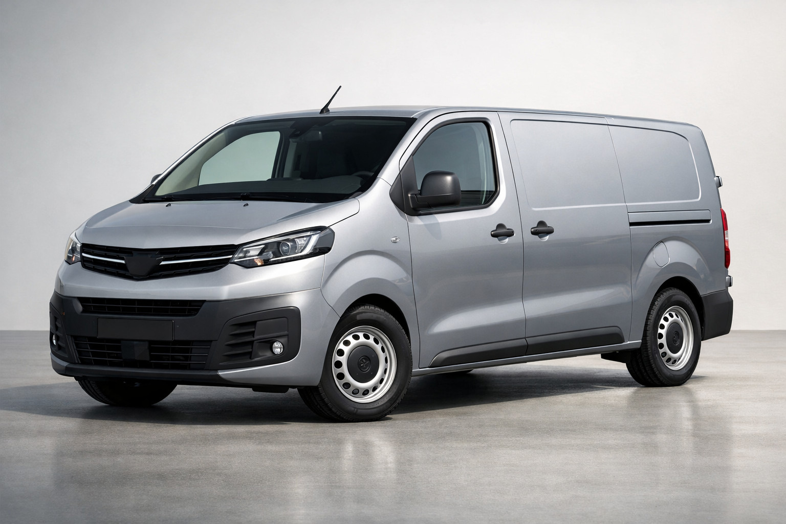 Test Opel Vivaro: posodobljen dizelski dostavnik
