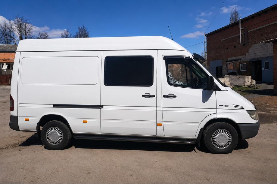 Volkswagen LT 1995–2006 Stranske stopnice Premium Black (2 kos, nerjaveče jeklo) Image