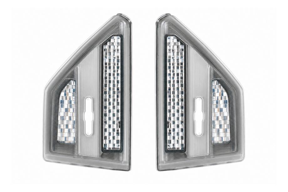 Land Rover Freelander II 2006–2014 Srebrna obloga zračnika na blatniku (2010) Image