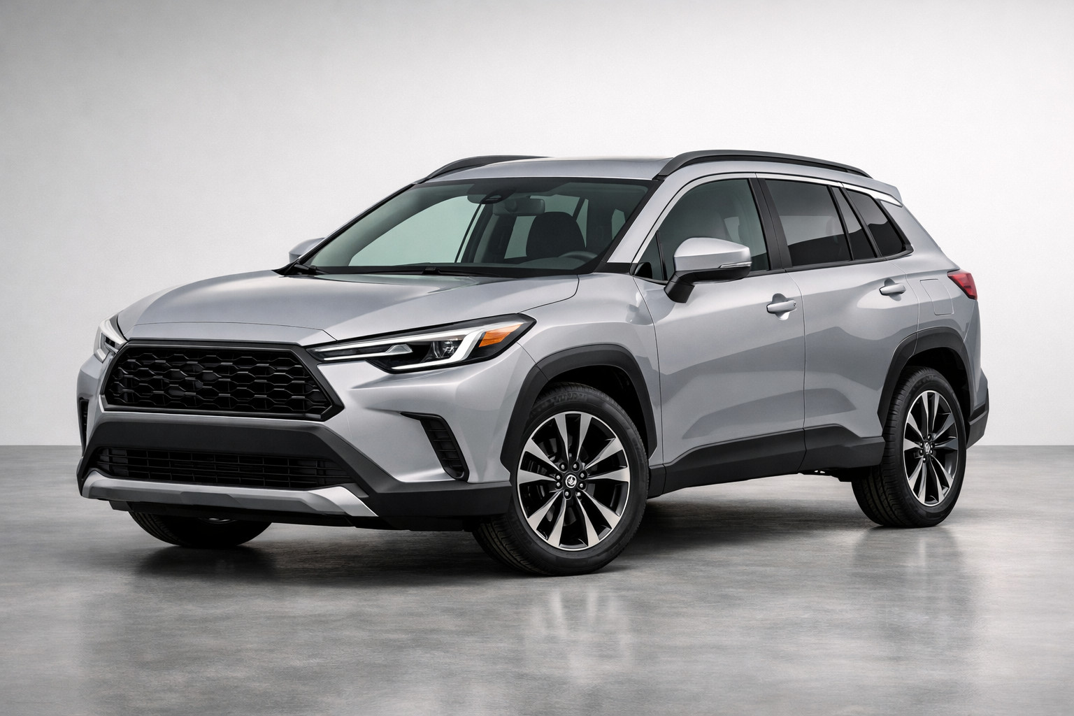 Toyota Corolla Cross 2026: pregled posodobljenega križanca, hibrid, specifikacije in cena