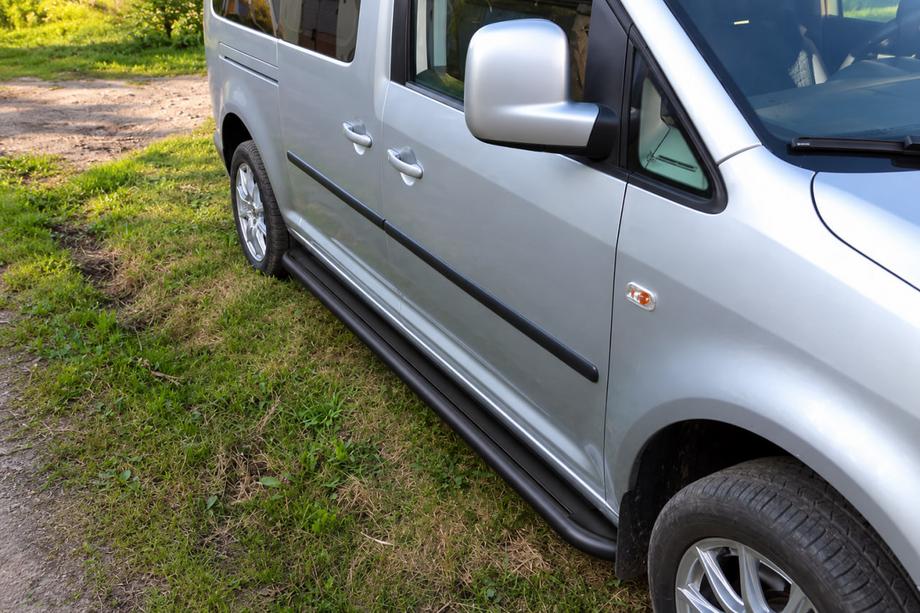 Volkswagen Caddy 2004–2010 Bočne stopnice Premium Black (2 kosa, nerjaveče jeklo) Image