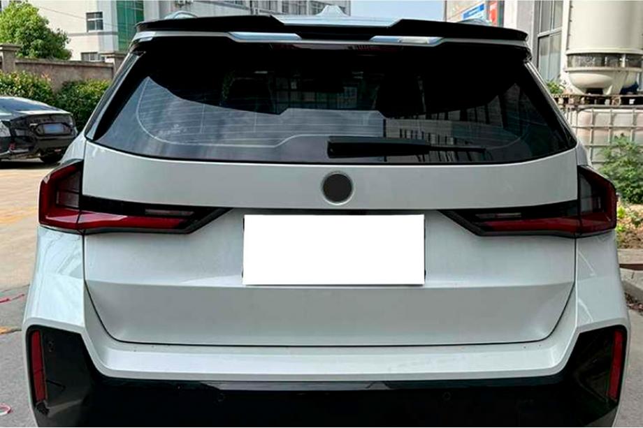 BMW X1/iX1 (U11) 2022– Spojler DPT M-Style (črna visok sijaj) Image