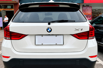 BMW X1 E84 2009–2015 Spojler DPT M-Style (črna visok sijaj) fotografija 1