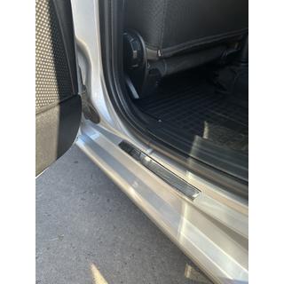 Carmos V1 okrasne letve pragov (4 kosi, nerjaveče jeklo) Fiat Linea 2006–2018 fotografija 2
