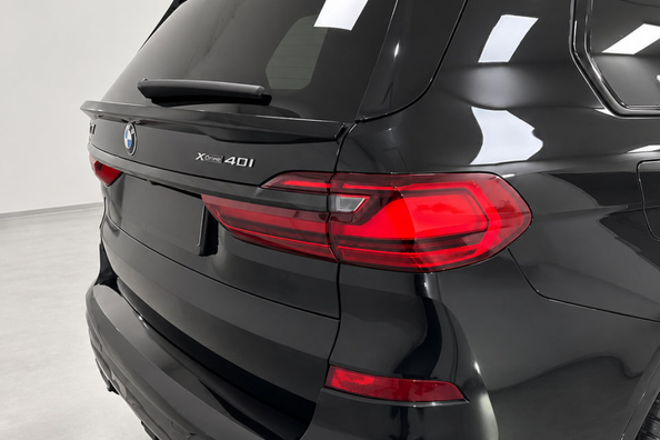 BMW X7 G07 2019–2022: vgradnja body kita Paradigm Black Knight V2 na M-Sport — naše delo Fotografija 6
