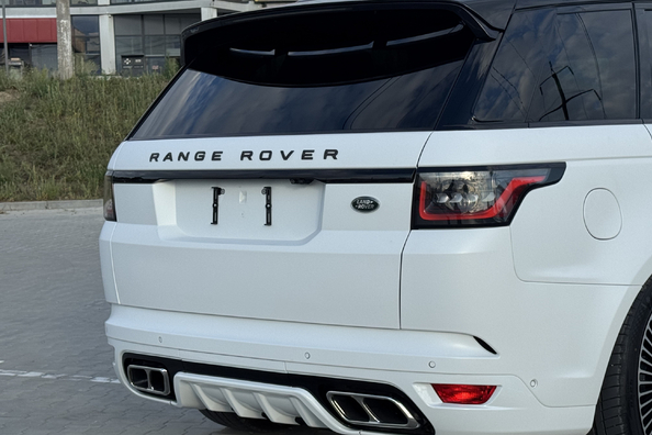 Range Rover Sport L494 2018–2022: vgradnja SVR body kita – naši projekti Fotografija 6
