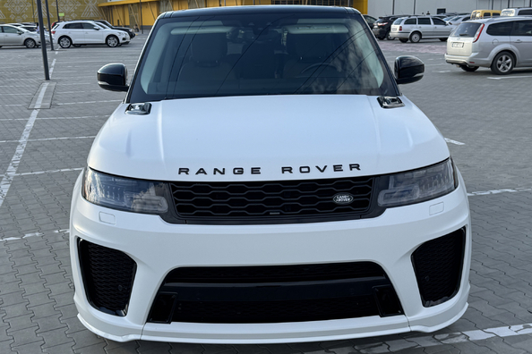 Range Rover Sport L494 2018–2022: vgradnja SVR body kita – naši projekti Fotografija 1
