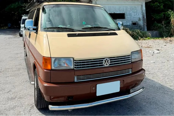 Volkswagen T4 za kampiranje in brezpotja: montaža sprednje zaščite, bočnih pragov in zadnjih vogalov Fotografija 2