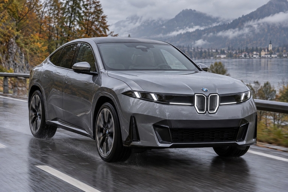 BMW iX4 (2027): električni kupejevski SUV Neue Klasse, doseg do 828 km in proizvodnja v Debrecenu Fotografija 2