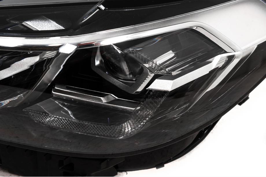 BMW X3 G01 2018– OEM LCI sprednji žarometi (za predelana vozila 2022–2024) Fotografija 6