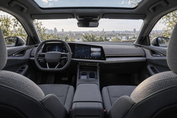 Audi A2 e-tron: pokazali v Parizu — električni kompakt, do 646 km dosega od 38 200 € Fotografija 1