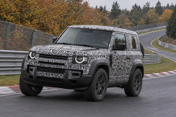 Land Rover Defender Sport: manjši Defender na Nürburgringu — kaj je znano pred premiero 2027 Fotografija 1