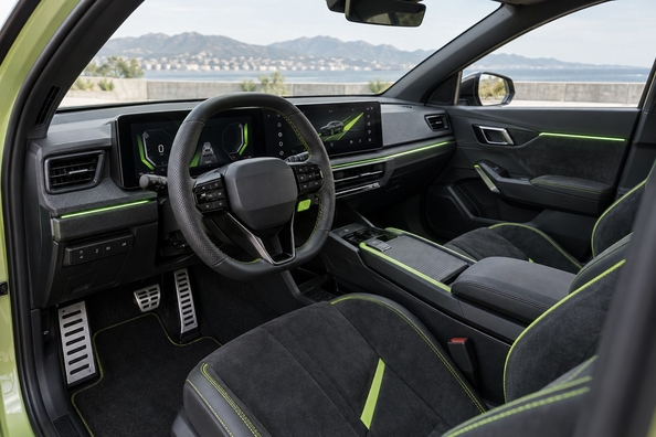 Kia EV3 GT, EV4 GT in EV5 GT: trije športni električni modeli Kia za Evropo – 292–306 KM, štirikolesni pogon in do 537 km dosega Fotografija 1
